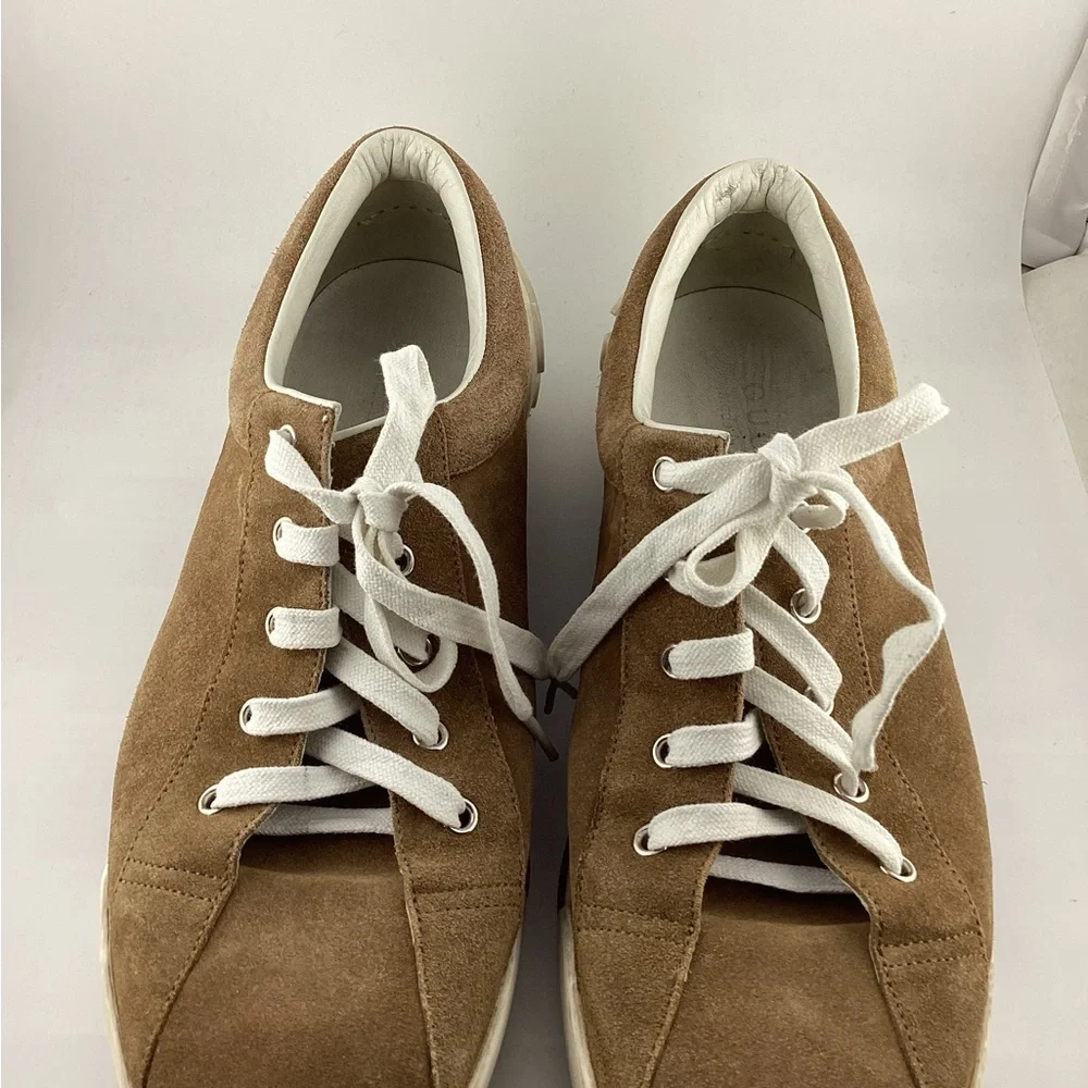 Gucci Men's Sneakers in Tan Suede with White Accents